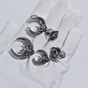 1PC Stainless Steel Bat Ear Tunnel Plugs Expander U Shape Skull Tombston Stretcher Gauges Earrings Piercing Body Jewelry 8-25mm