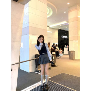 Chen Jiamin Spring 2024 College Style Knitted Set Ageless Design Shirt Knitted Vest Pleated Skirt Fashionable Womens Ensemble