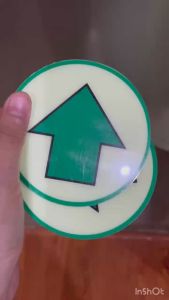 Mũi tên tròn thoát hiểm dạ quang 10x10cm