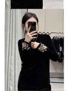 ฤดูใบไม้ร่วง ฤดูหนาว ผู้หญิง เสื้อยืดกํามะหยี่ หนาขึ้น แขนยาวปัก อุ่น เสื้อท่อนบน Crewneck หลวม Fit สบาย ลำลอง เสื้อเชิ้ต