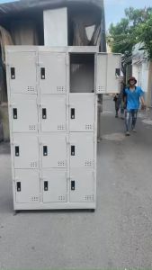 Tủ hồ sơ locker sắt 12 ngăn đựng đồ nhân viên có khóa an toàn tủ locker khách để đồ cá nhân giá rẻ y hình giá xưởng