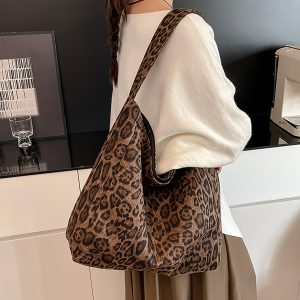 Large Capacity Canvas Tote Bag Womens Vintage Leopard Print Commuter Shoulder Bag Foldable Soft Fabric Handbag Work Bag