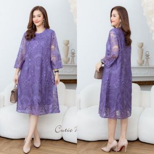 เดรสผ้าลูกไม้ออแกนซ่าเกรดพรีเมี่ยม ลายลูกไม้สวยมากค่ะ เนื้อผ้างานปักมีความเงางามโดดเด่นอลังการ ดีเทลตอกมุกที่คอ งานสุดหรู มีซับในอย่างดีทั้งตัวและมีซิปซ่อนด้านข้าง งานสวยระดับขึ้นห้างนะคะตัวนี้ ใครกำลังหาชุดไปงานพลาดไม่ได้จริงๆค่ะ มี 5 สี​ ​ชมพู ม่วงมะปรา