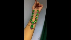 100% Jadeite Type A: สร้อยคอหยกแท้ ไข่นกพิราบ เงินแท้ 92.5% พร้อมกล่อง