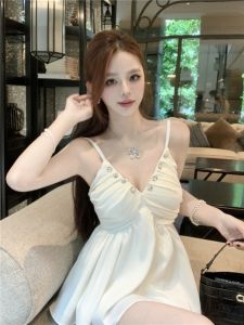 GUZILIAN | Heavyweight French Design V-neck Satin Diamond Embellished Waist-cinching Strap Womens Top With Chest Pad Short Vest Summer