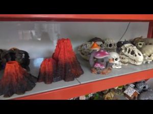 Aquarium Artificial Rockery Moss Rock Resin Stone Fish Tank Hiding Cave Decor