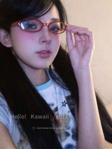 Retro Transparent Red Small Frame Square Glasses Frame Narrow Frame Womens Elliptical Flat Top Optical Glasses Frame
