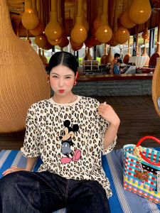 เสื้อยืดแขนสั้นลายเสือดาวหลวมๆ ดีไซน์เก๋ไก๋สำหรับผู้หญิง คอลเลกชันฤดูใบไม้ผลิ 2025 ผ้าฝ้ายแท้ คอกลม ปกติ