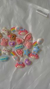 [FREE SHIP] Crocs Jibbitz Sticker gắn dép Thỏ mèo Và Bánh Ngọt Hoạt Hình Dễ Thương - Có Nút Gắn