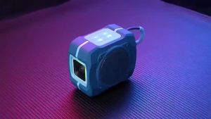 Yoobao M17 TWS V5.3: A Portable Hi-Fi Bass Speaker with USB/TF Card/FM Radio & Colorful Breathing Light