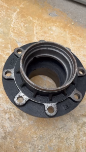 may ơ sau EQ1094 10 lỗ 150/160x175 cao 236 14 lỗ láp 8 lỗ tắc kê dùng cho xe ô tô 7 tấn