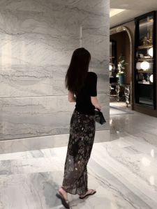 กระโปรงทรงตรงผ้าจีบเอวสูง กระโปรงทรงเดรสยาวปานกลาง ทรงเข้ารูป ทรงเข้ารูป สไตล์เกาหลี ฤดูใบไม้ผลิ 2025