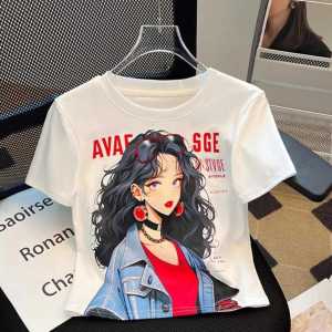 เสื้อยืดแขนสั้นผู้หญิง ทรงเข้ารูป ทรงเข้ารูป ลายการ์ตูนสาว ฤดูร้อน 2025 ใหม่ ไหล่ตรง กระชับสัดส่วน สีขาว แขนสั้น แฟชั่น