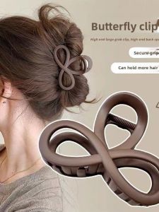 Elegant Medium Size Shark Hair Clip for Women Stylish Hair Grips Fashionable Hair Accessories Fresh out New Korean Style