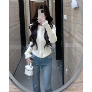 YUEZHONGWEI | French Style White Round Neck Base Layer Sweater