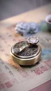 Lư Hương Hộp Xông Trầm Hương Hình Gậy Như Ý Bằng Hợp Kim Đồng