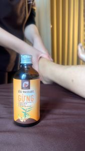 Dầu Massage Body SaoLa 100ml - Tinh Dầu Thiên Nhiên Gừng Huế Giảm Mỡ Bụng Làm Ấm Cơ Thể Giảm Đau Xương Khớp