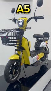 จักรยานไฟฟ้า Electric bike รถไฟฟ้า สกู๊ดเตอร์ไฟฟ้า รุ่นA5 มีไฟเลี้ยวหน้า ที่พักเท้าและตะกร้าใส่ของ มีกระจกมองด้านข้าง ประกอบพร้อมใช้งาน sagasonic A5