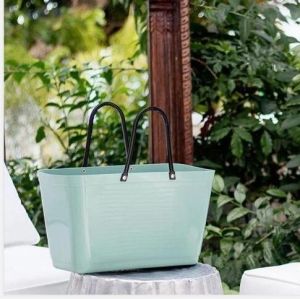 Large Size Plastic Shopping Basket Handheld Vegetable Buying Basket Picnic Storage Basket Red Color New Fashionable Continental Basket