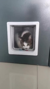 Way Locking Pet Door Frame Lockable Dog and Gate Cat Flap Door Cat Flap Door Kitten Dog Pet Lock