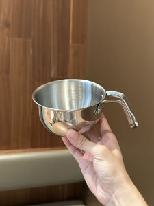 304 Stainless Steel Baby Toddler Feeding Bowl with Handle Anti-Scalding Anti-Falling Kitchen Baking Seasoning Scale Bowl
