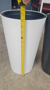 กระถางทรงสูง 15 นิ้ว กว้าง 9 นิ้ว