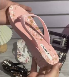 ส้นสูงแพลตฟอร์มผู้หญิงรองเท้าแตะ  flip-flops PVC รองเท้าแตะ รองเท้าแตะ