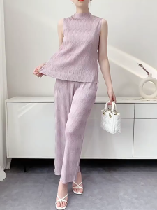 ชุดเสื้อยืด2ชิ้นแขนกุดคอสูงสลิมมิ่งกางเกงขาตรงใหม่ฤดูร้อน