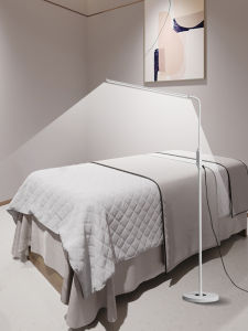 Ultra Bright Beauty and Lash LED Desk Lamp