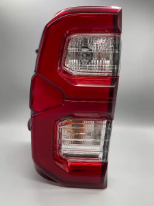 ไฟท้าย TOYOTA REVO ROCCO LED ปี 2020 - ปัจจุบัน โตโยต้า รีโว่ พร้อมขั้วและหลอดไฟ