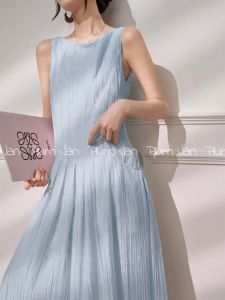PlumJan | Đầm Không Tay Màu Xanh Pháp Có Chất Liệu Đa Chi Tiết