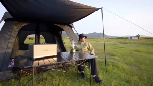 Camping Tent for 8-12 People Two Bedroom and One Living Room Automatic Tent Large Space Tent for Family Outdoor Camping