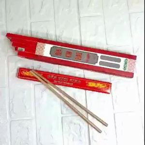 Hộp 10 Đôi Đũa gỗ Kim Giao (Dài 27cm) Món quà quý đến từ rừng Cúc Phương Ninh Bình - Vườn Đặc Sản