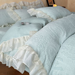 Winter Thickened Warm Coral Fleece Bedding Set French Luxury Embroidered Flannel Quilt Coverlet Duvet Insert Pillowcases