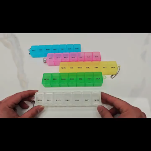 กล่องยา7ช่อง กล่องพลาสติก น้ําหนักเบา 7 วัน สําหรับบ้าน ช่อง ขนาดเล็ก พกพาง่าย นำกล่องยาติดตัวไปด้วย