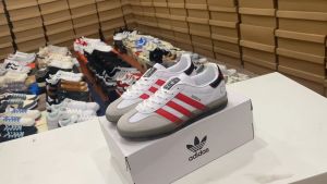 รองเท้าผ้าใบหนัง สีขาวแดง สินค้าใหม่ ฮิตติดกระแส ตัวมัมห้ามพลาด!!