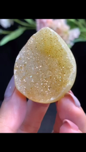 Johor Crystal Rainbow Dragon Eggs 🐉🌈 每一颗都像龙之能量蛋 💫 晶体闪耀、色彩梦幻 Each piece sparkles with vibrant crystal energy — like a dragon’s egg filled with rainbow light.