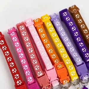 Kalung Kucing Motif Jejak Kucing Ukuran Dapat Disesuaikan & Berlongceng Aksesoris Hewan