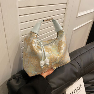 New Chinese Style Embroidered Silk Dumpling Bag Womens Handbag Fashionable Crossbody Pillow Shape Soft Handle Shoulder Bag