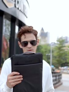 Golden Wolf กระเป๋าหิ้วใส่โน๊ตบุ๊ค 26*3*35CM ล็อกซ์โปโล 14.3