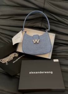 (Auth Tuồn Chính Hãng) Túi WANG Jean Thuỳ Tiên Xinh Xắn [Fullbox] Size 22cm