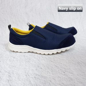 Sepatu Safety Sneakers Ujung besi Sepatu Proyek Sport Slip on