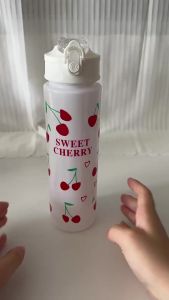 Full Cartoon Strawberry Bow Flower Printed 750ML White Water Bottle Fade Resistant Leakproof Reusable Stylish Outdoor Sports Cup