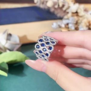 Huitan Elegant Silver Color Women Ring Inlaid Blue Cubic Zirconia For Wedding Party Engagement Luxury Fancy Accessories Jewelry