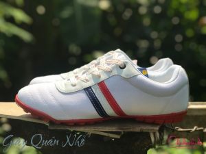 Giày đá bóng Thành Phát TP-11 thiết kế ấn tượng vải dày êm chân cam kết bền bỉ cỡ 38-43 (màu trắng)