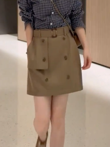 MANMI | Chân Váy Ngắn Đôi Cúc Nâu Thời Trang Mid-Waist