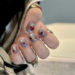 Beautiful Sailor Moon Cat Eye Short Cute White Enhancing Lovely Heart Shaped Wearable Nail Tips Sweet Cool High End Nail Art