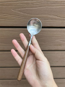 Wooden Handle 304 Stainless Steel Spoon round Head Dining Utensils Childrens Soup Rice Spoon Soup Ladle Good Looking Self Kept Model