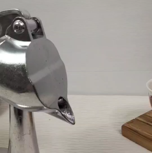 ที่คั้นน้ำส้ม แบบคันโยก โลหะ หนา ขนาด 21 ซม. ที่คั้นน้ำผลไม้แบบคันโยก ไม่ขึ้นสนิม หนา แข็งแรง คั้นน้ำเกลี้ยง