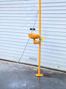 Ready✅ Stainless Steel Vertical Eyewash Industrial Eye Wash Station Factory Shower Device Laboratory Emergency Spray Lab